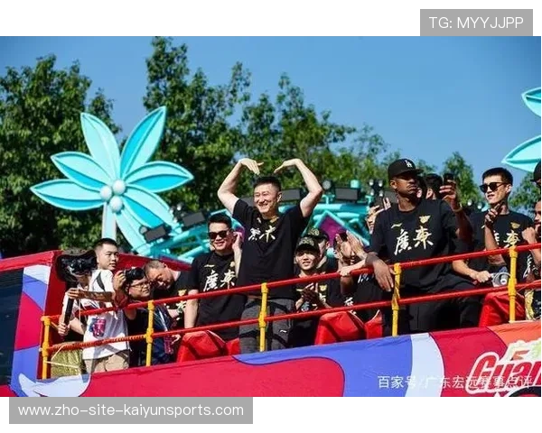 萨尔兄弟季前赛再度同场竞技奇才晒赛后合照引球迷热议